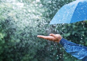Meteorología prevé un inicio de semana con chubascos y altas temperatura
