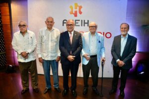 ANEIH reconoce a expresidentes por sus aportes al fortalecimiento institucional en su 55 aniversario