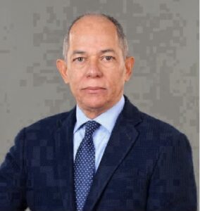 EMIGDIO MERCEDES SUGIRIÓ AL PRESIDENTE, EN NOVIEMBRE 2024, AUMENTAR AL 30% EL IRS DE LAS GRANDES EMPRESAS.