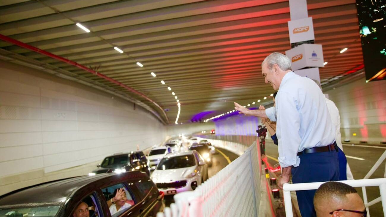 Presidente Abinader inaugura el túnel de la Plaza de la Bandera