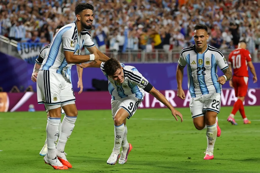 Argentina derrota a Suiza 3-1 y jugará contra Inglaterra en semifinales del Mundial