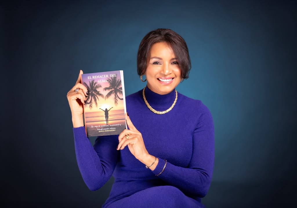La escritora y comunicadora Joana Hernández presenta sus obras en el Festival del Libro y la Cultura Dominicana en Nueva York
