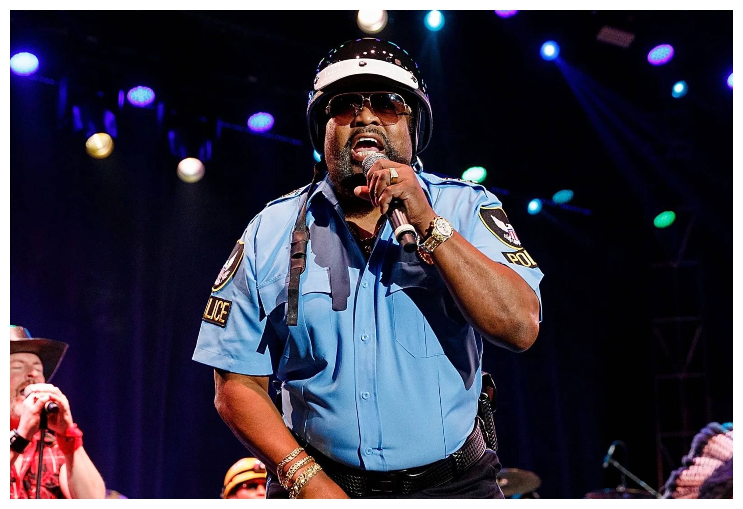 Muere Victor Willis, el policía de Village People y coautor del éxito «YMCA»