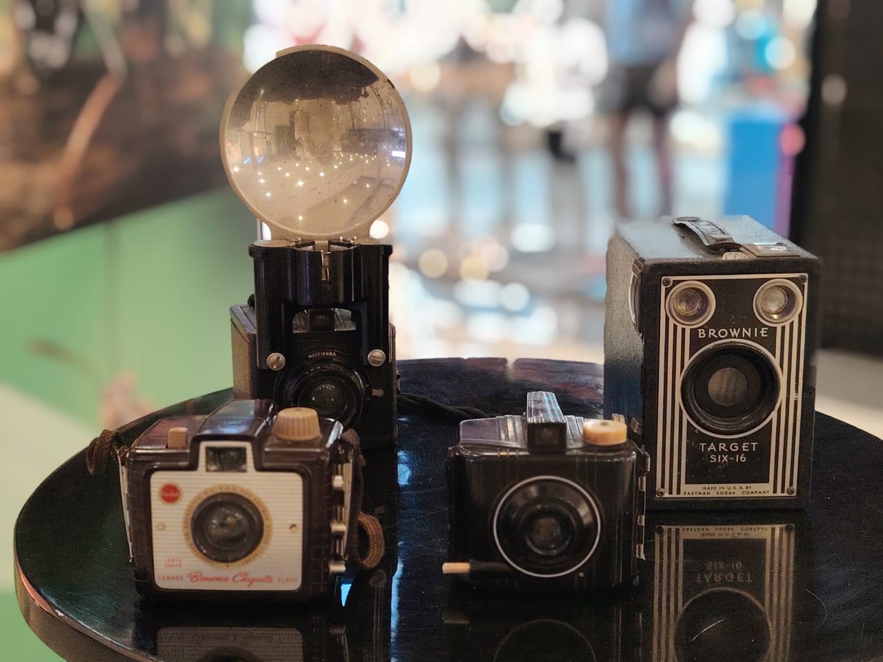 El Museo Dominicano de Fotografía y el ITSC celebran el Día Mundial de la Fotografíacon una histórica exhibición de cámaras antiguas en Galería 360