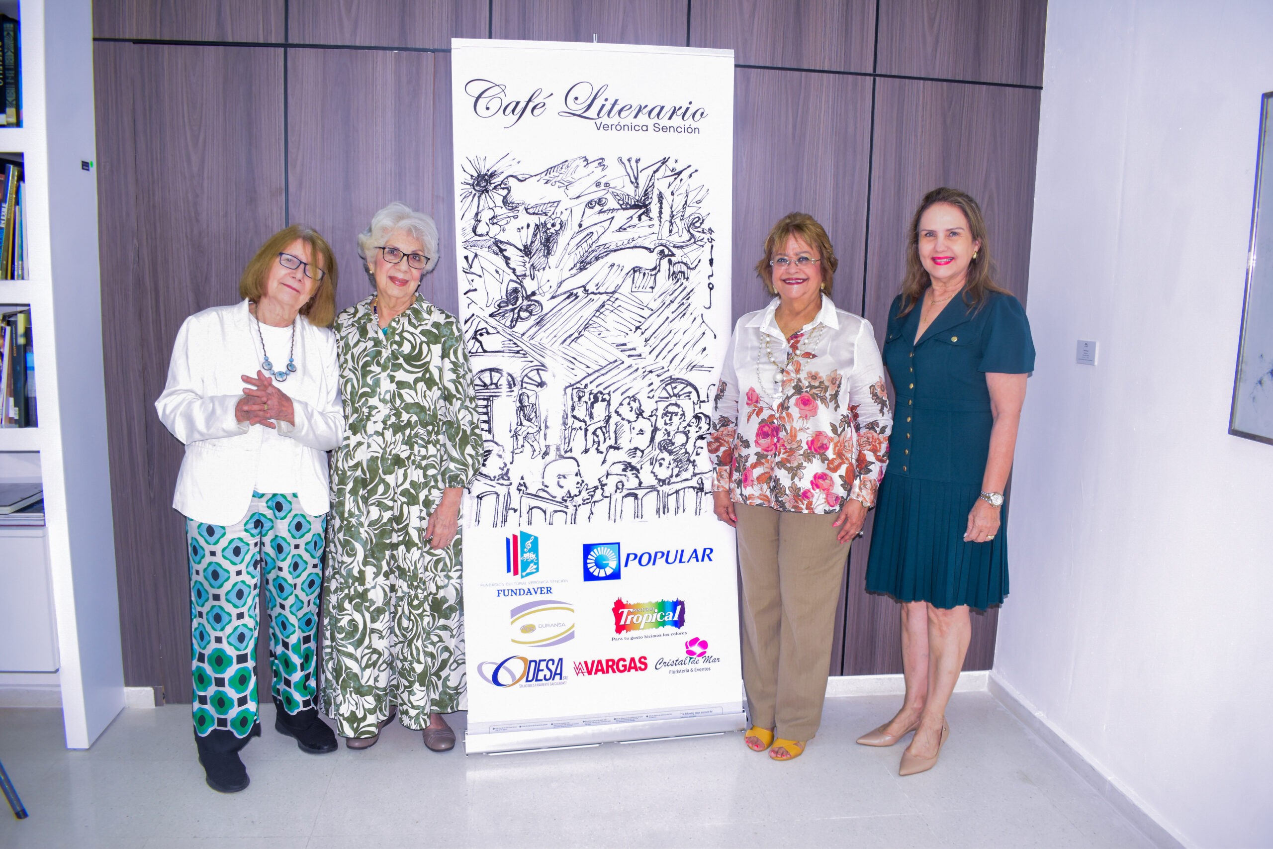 El Café Literario y el Club de Lectura Verónica Sención realizan visita de cortesía a la Mediateca Aquiles Azar