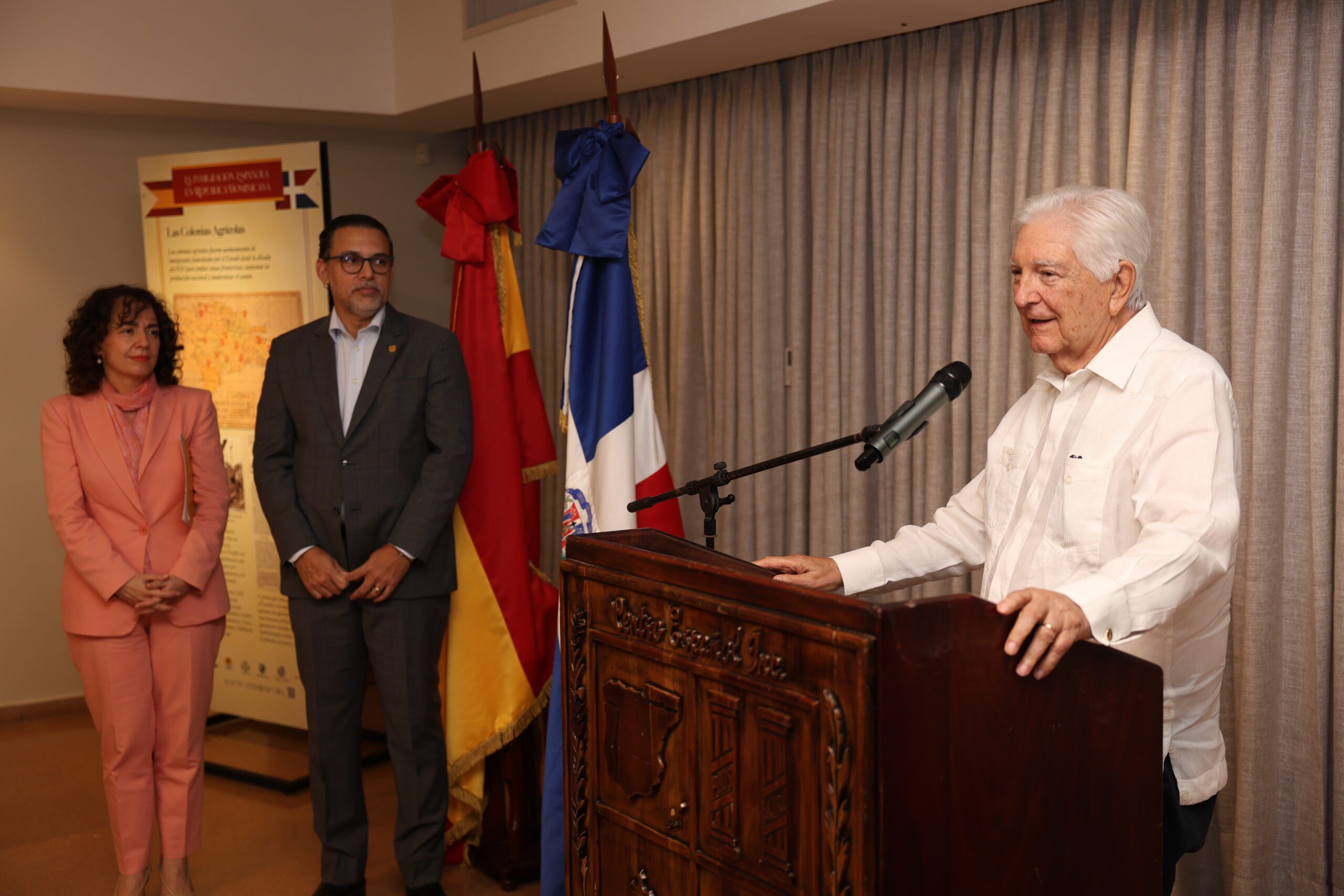 Finmiesp y Embajada de España inauguran muestra itinerante que rescata siglo y medio de aportes de la inmigración española al desarrollo dominicano