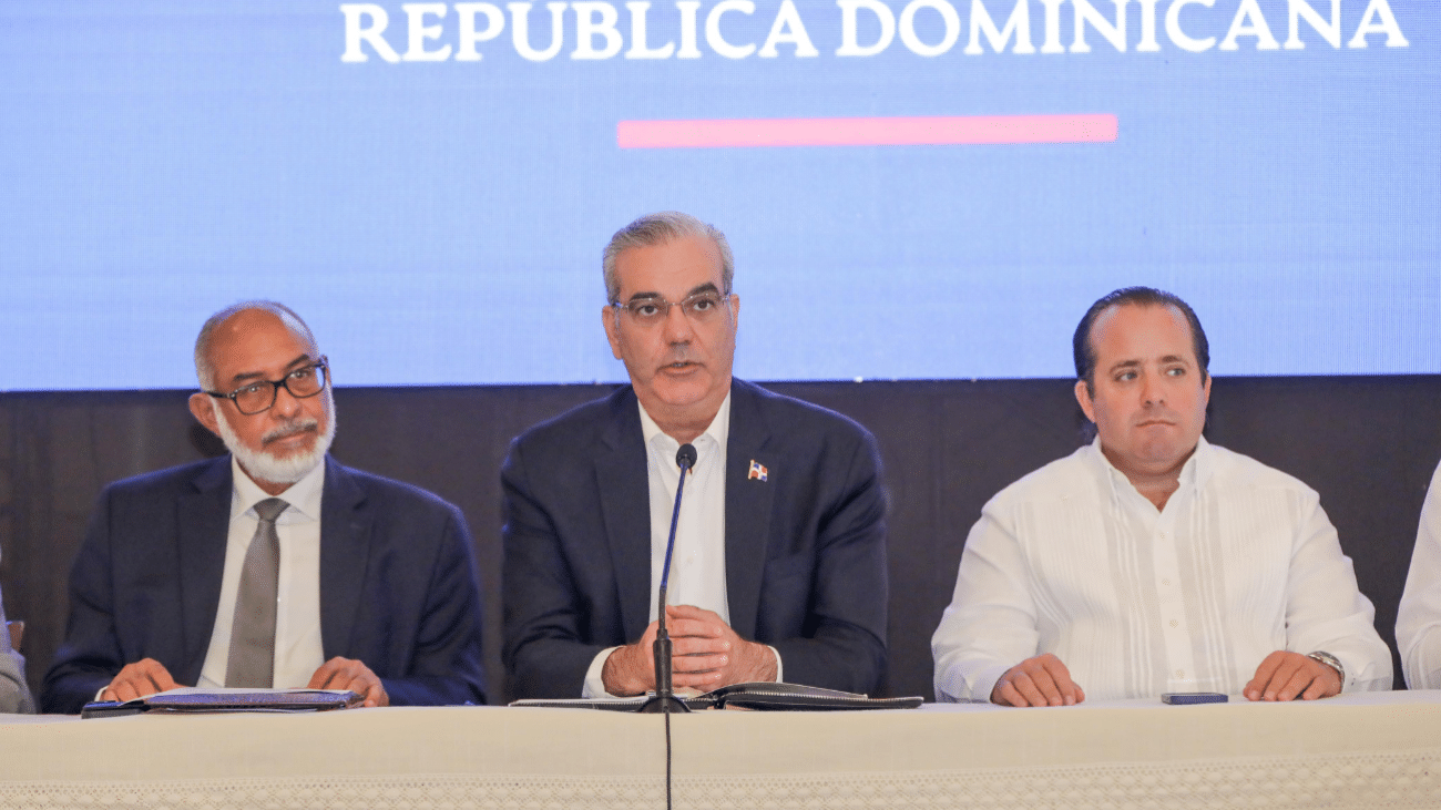 Gobierno destina RD 2,000 millones recuperados del combate a la corrupción para construir instalaciones deportivas