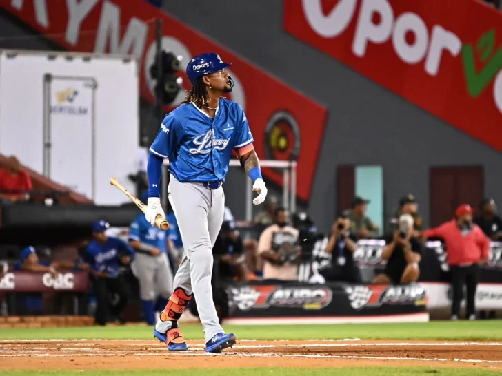 Licey derrota 14-1 a Gigantes con tres jonrones y un pitcheo de cuatro hits