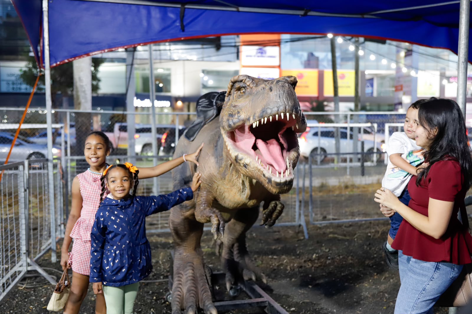 Santiago recibe la espectacular Era de Dinosaurios, directamente desde México
