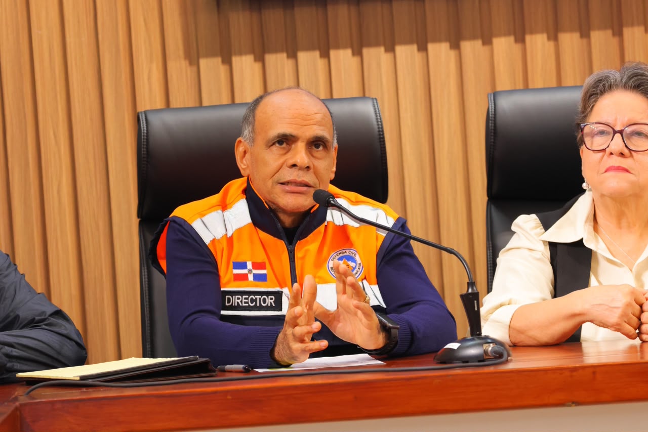 Defensa Civil mantiene activos protocolos ante efectos de vaguada sobre el país