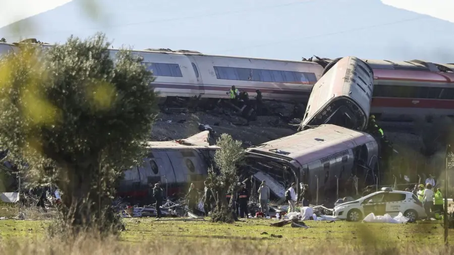 Al menos 30 muertos en el accidente entre dos trenes ocurrido en España